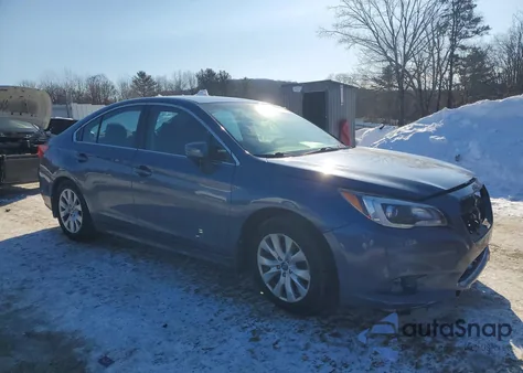 2017 Subaru Legacy 2.5I Premium z USA, uszkodzony, nr VIN 4S3BNAC61H3068883